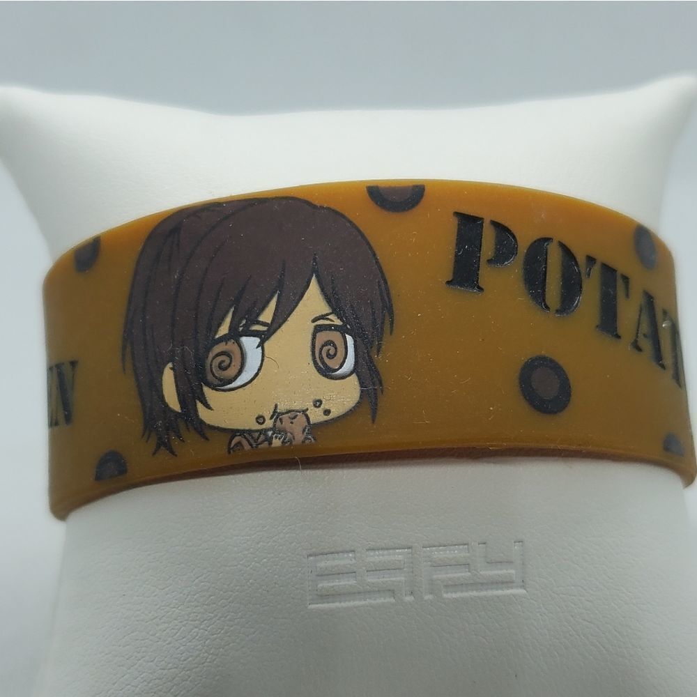 Attack on Titan Sasha Potatoes!!! Best Eaten Warm Bracelet - Picture 4 of 5